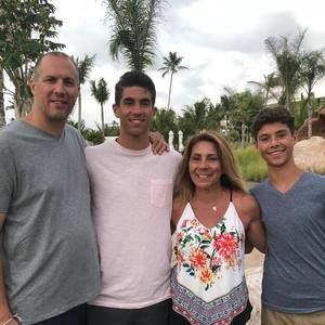 Meet your Posher, Gee-sal